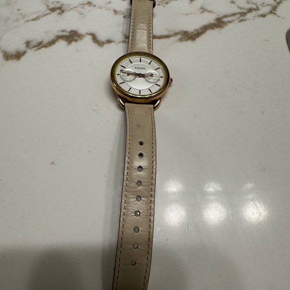 Fossil Gold Watch with Cream Strap - Picture 1 of 6